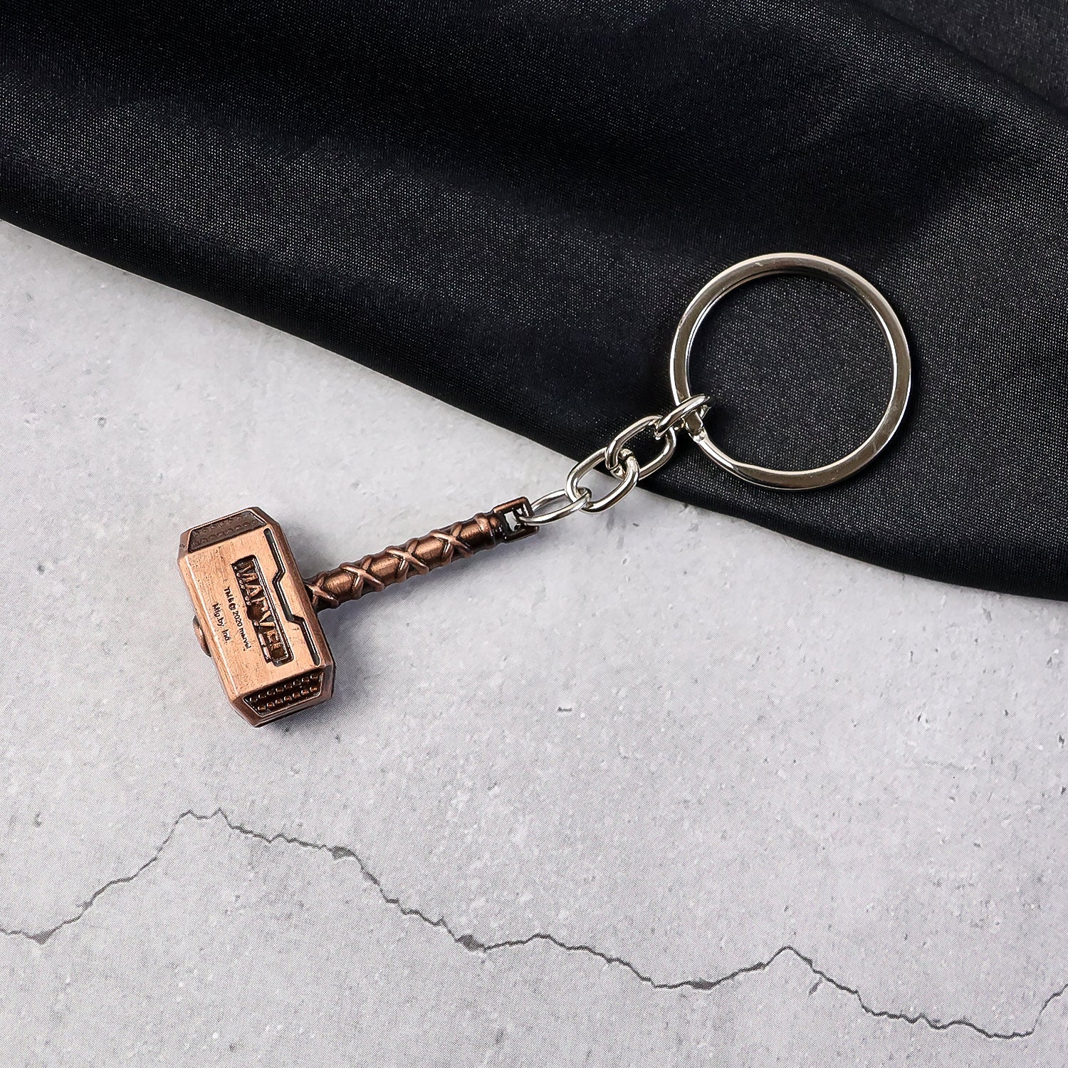 Metal Hammer Keychain – Durable Zinc Alloy Mini Keyring